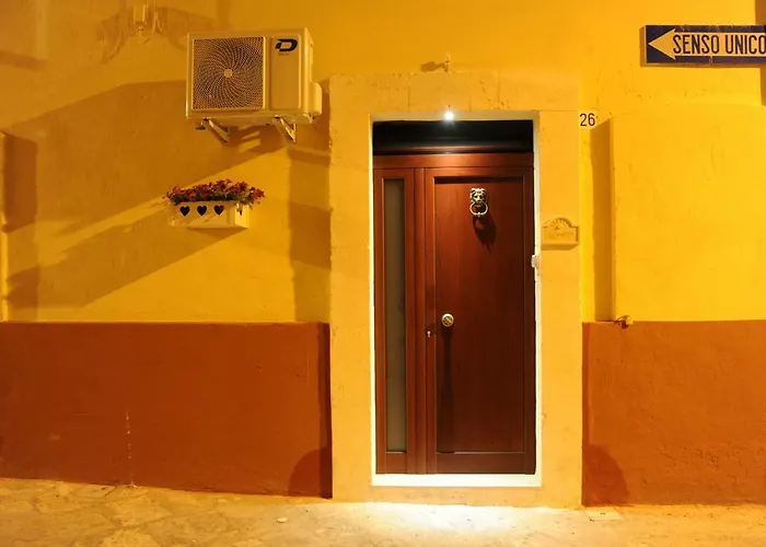 Palazzo Savoia 1856 * פאסאנו